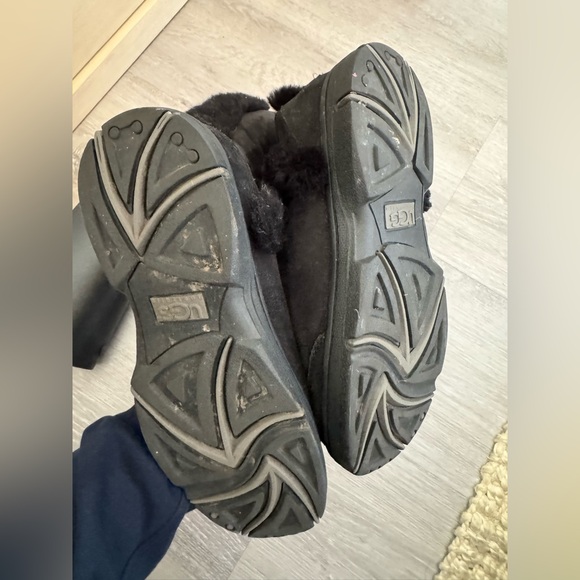 UGG Sunburst tall boots - Picture 9 of 11